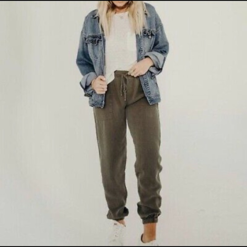 CJLA Serena Joggers